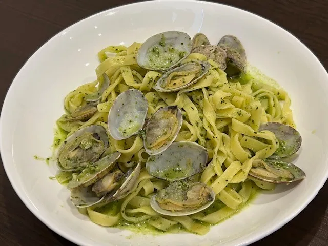 あさりのジェノベーゼの生パスタ